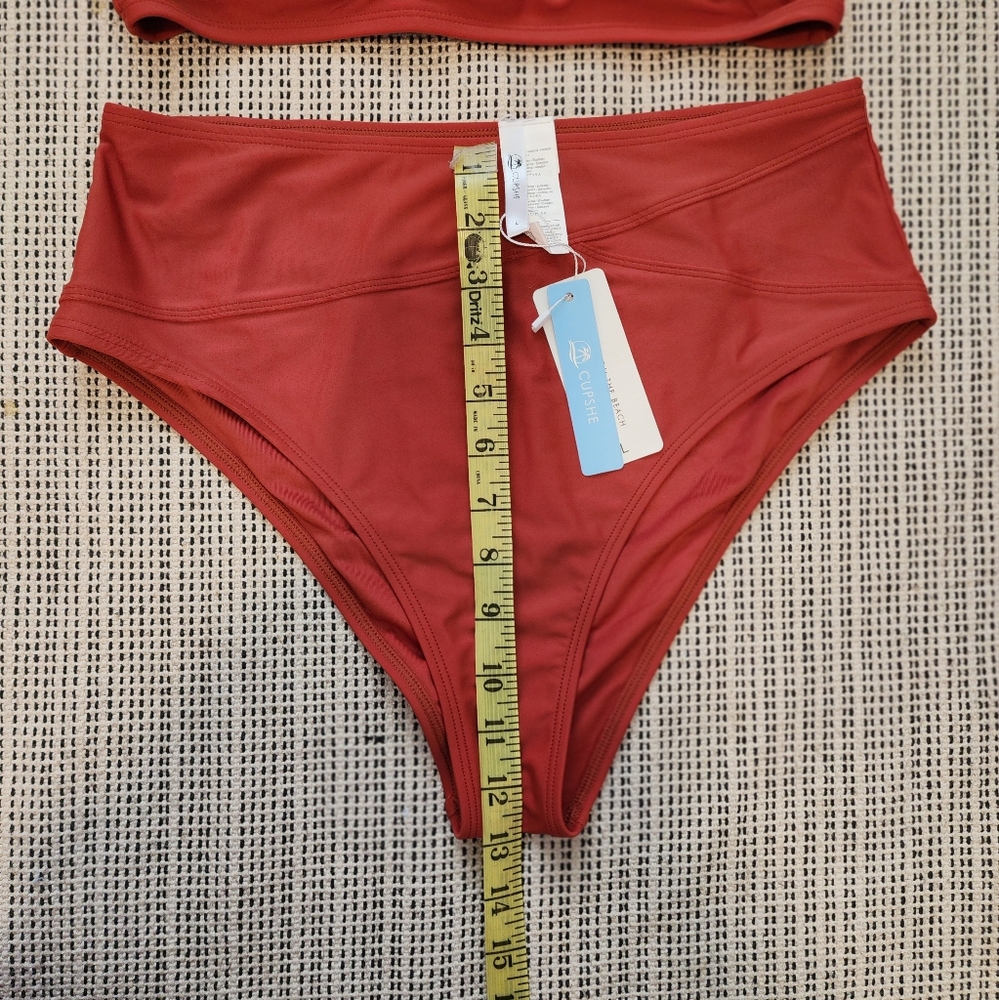 Cup She Rust Bikini Set - Picture 4 of 10